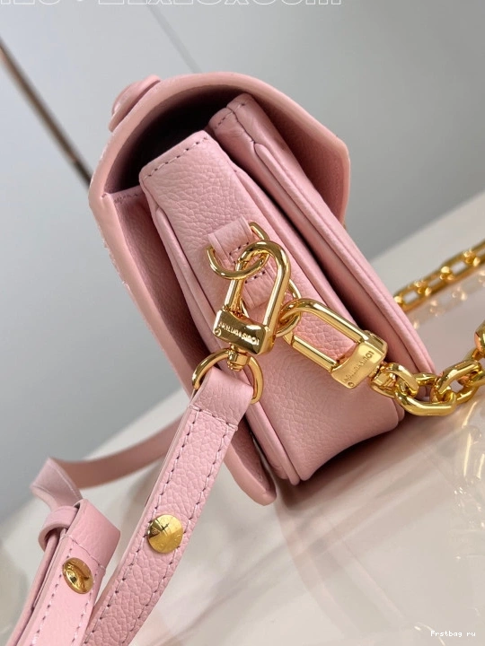 First bag ru EAST LOUIS WEST METIS POCHETTE VUITTON 0810